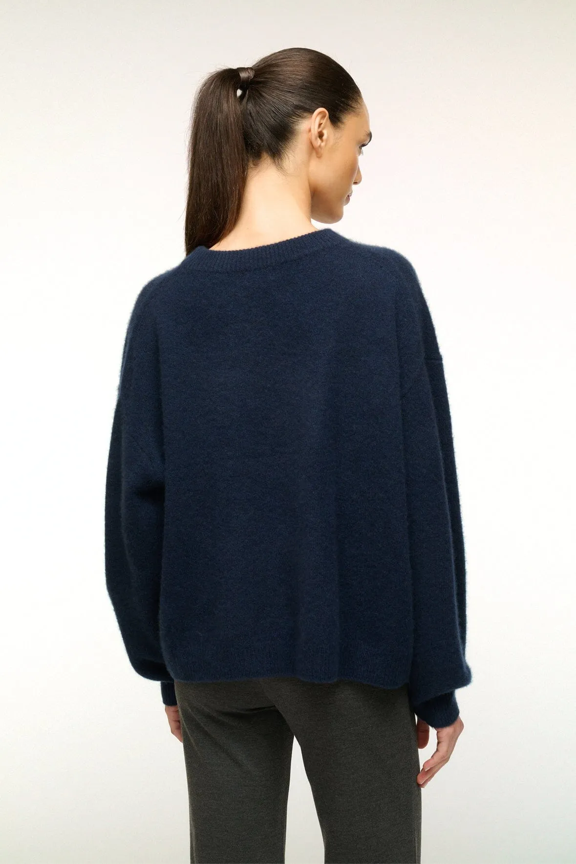 SERRANO CASHMERE RELAXED CREW | NAVY