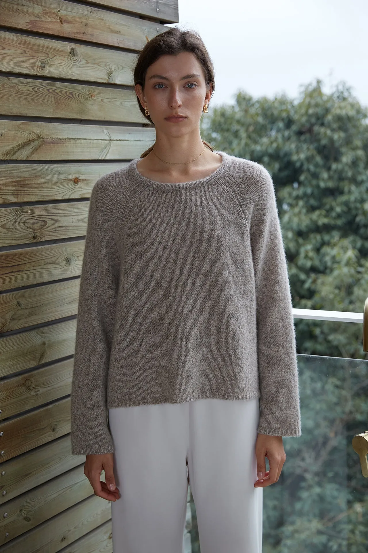 W. Cashmere SIERRA Crew Neck Sweater | Heather Brown